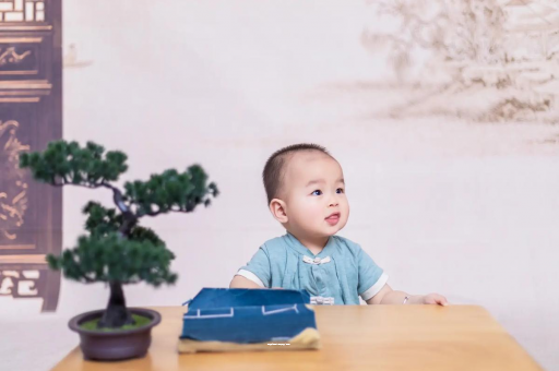 分宜满月宝宝放屁臭 分宜满月宝宝放屁臭